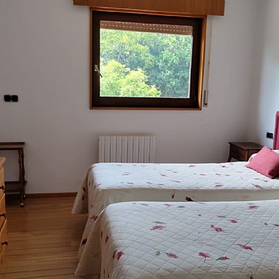 Chalet independiente con piscina privada en Islares