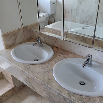 Chalet independiente con piscina privada en Islares