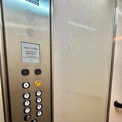Piso de 2 hab, 2 baños con garaje y trastero a estrenar