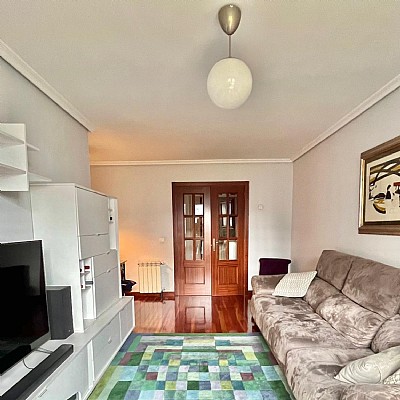 Piso de 2 hab, 2 baños con garaje y trastero a estrenar