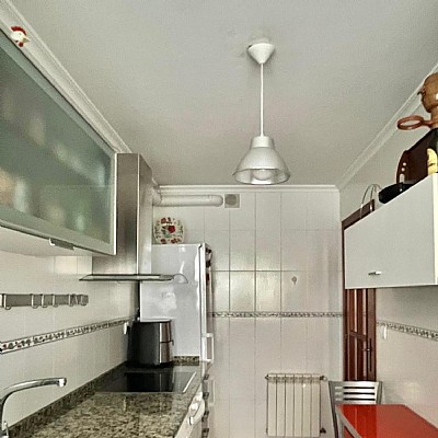 Piso de 2 hab, 2 baños con garaje y trastero a estrenar