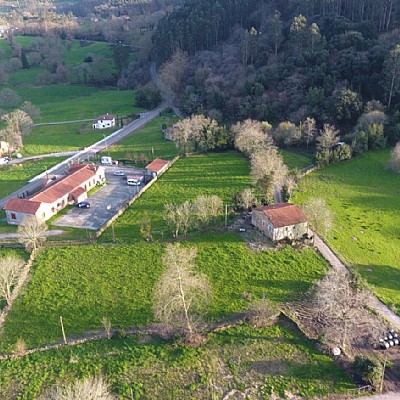 Terreno urbano y llano para construir dos viviendas unifamiliares