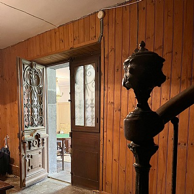 Conjunto de casas señoriales con finca urbana segregable y posibilidad de construir  