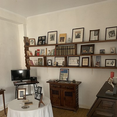 Casa indiviual de dos plantas con jardín en Barreda