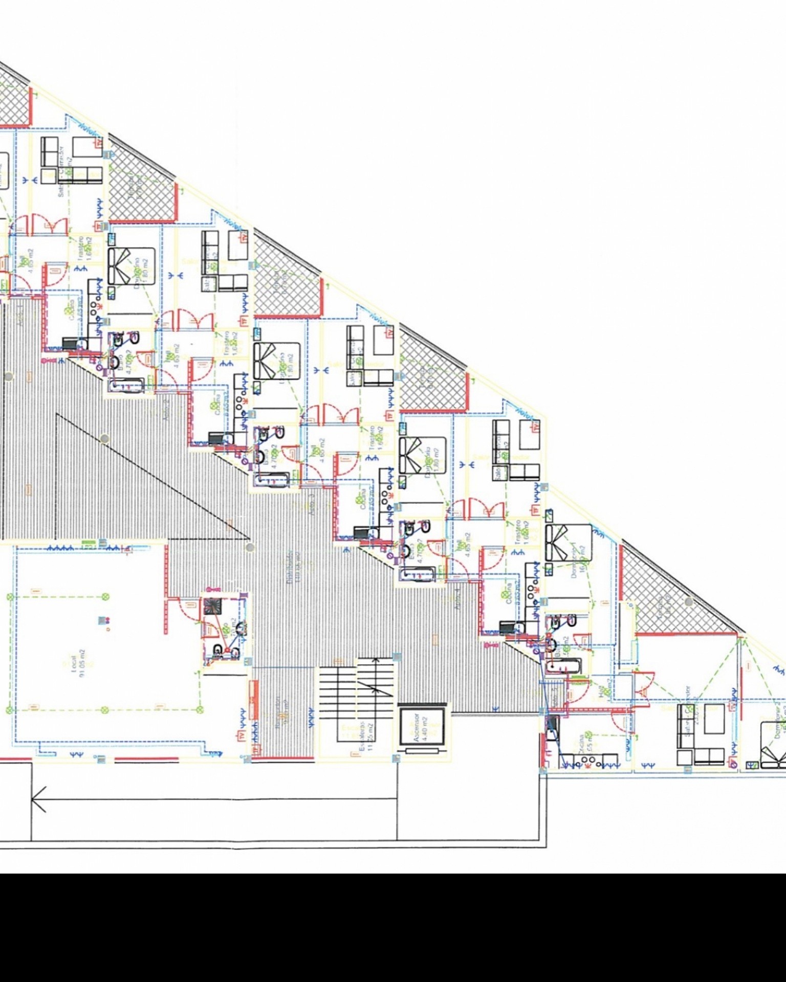 Suelo terciario con licencia para construir 16 apartamentos, 16 garajes y 1 local