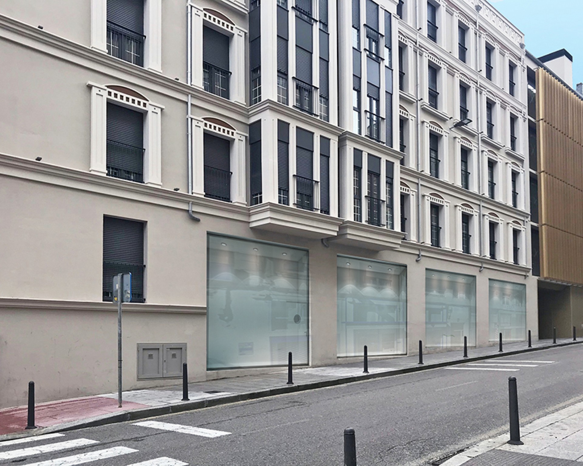 Local comercial con todas las posibilidades de 260 metros en pleno centro de Santander