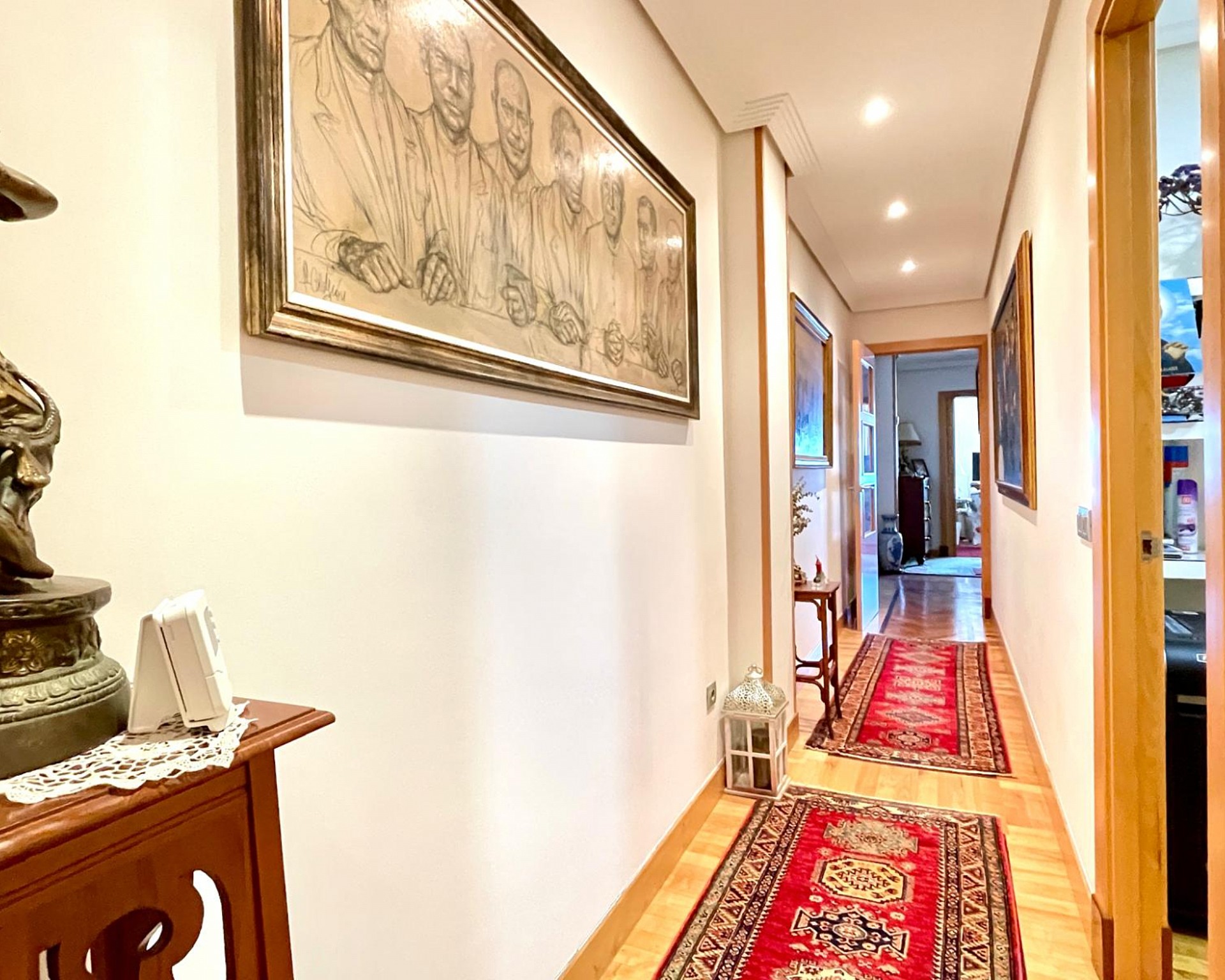Vivienda de 200 metros, 4 hab y 3 baños y con terraza a la bahia de Santander