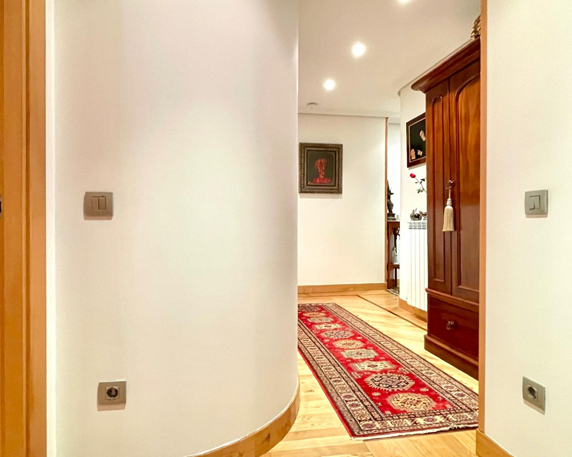 Vivienda de 200 metros, 4 hab y 3 baños y con terraza a la bahia de Santander