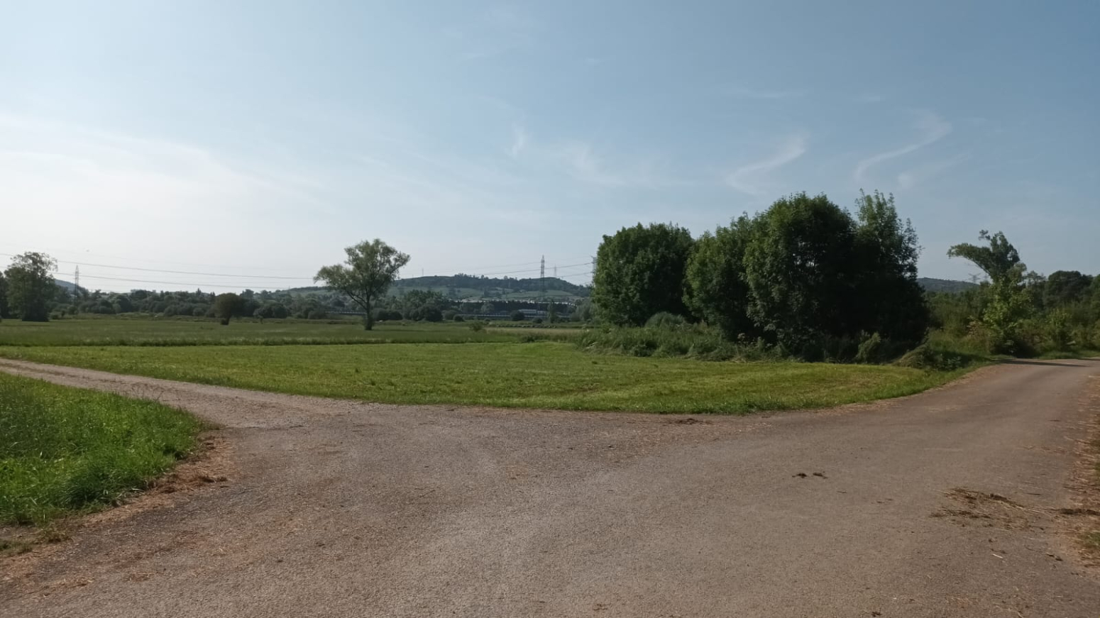 PARCELA LLANA A 4KM DE SARON