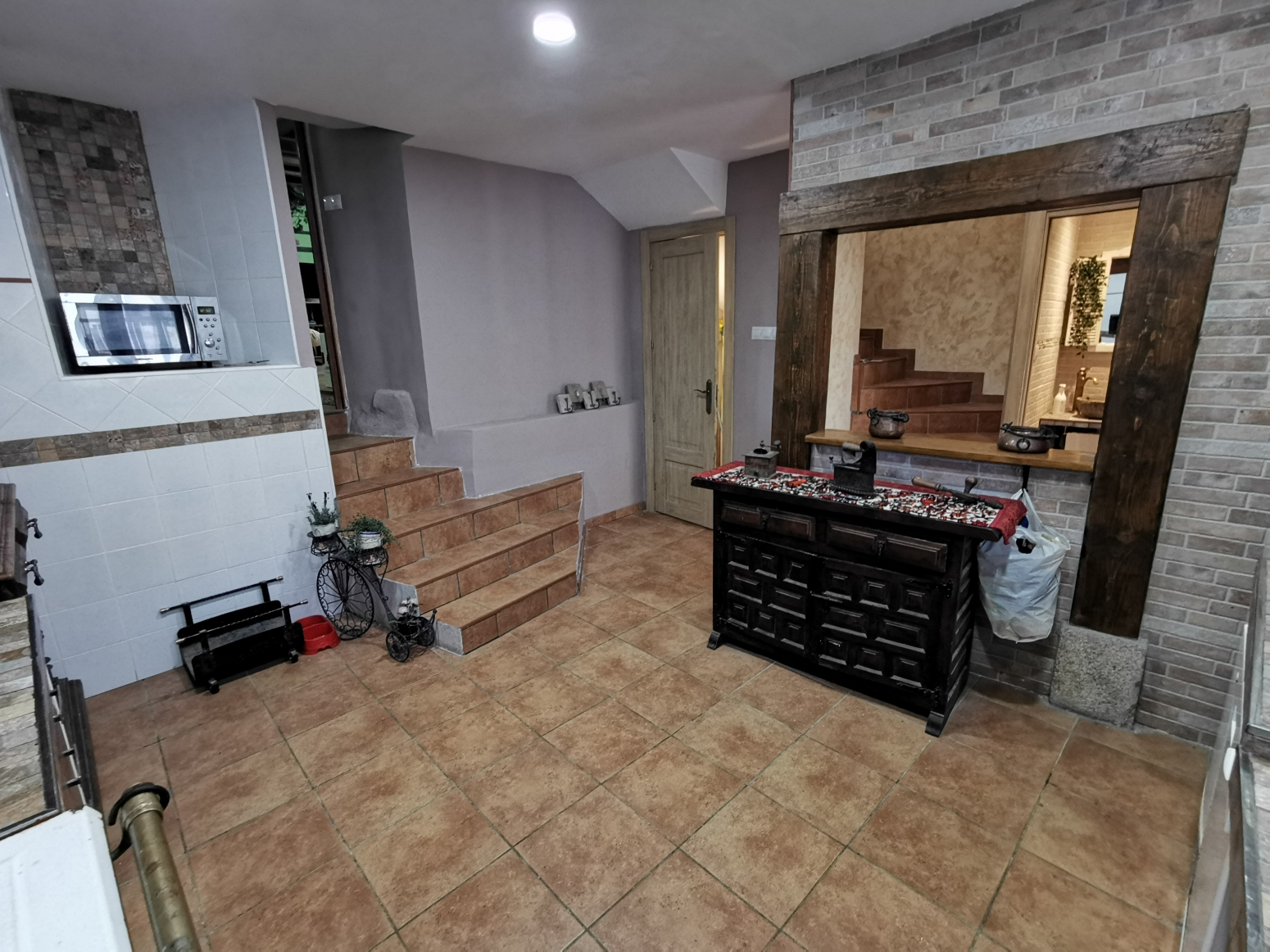 CASA EN ARREDONDO CON 3 TERRAZAS Y JARDÍN