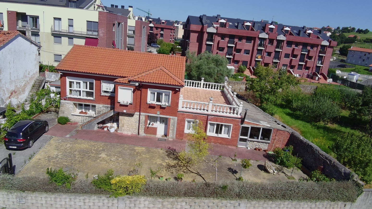 Casa independiente en Requejada, Polanco.