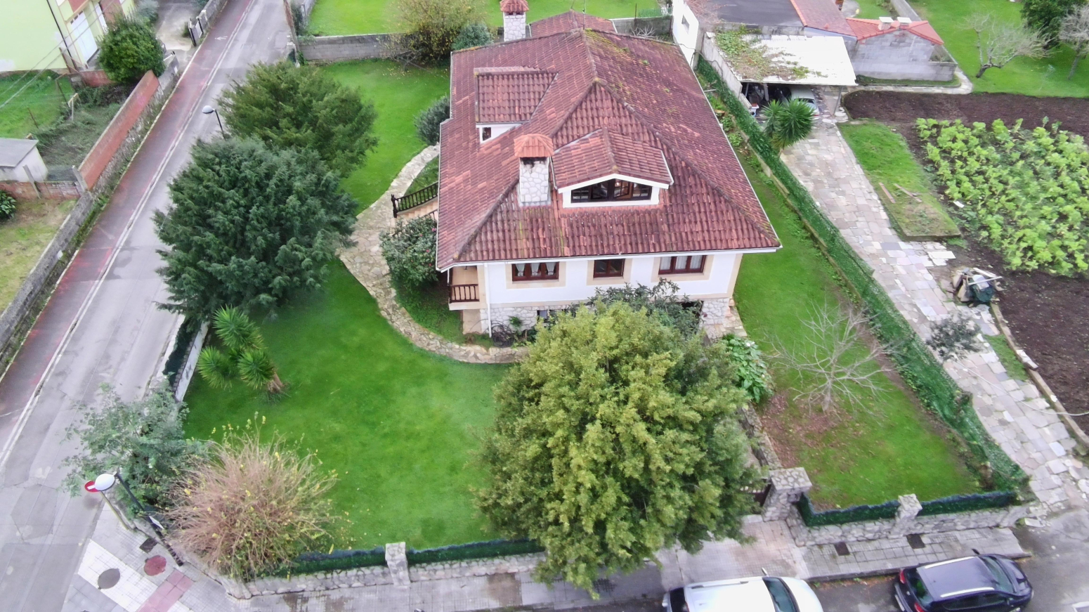 Chalet independiente en Tanos, Torrelavega