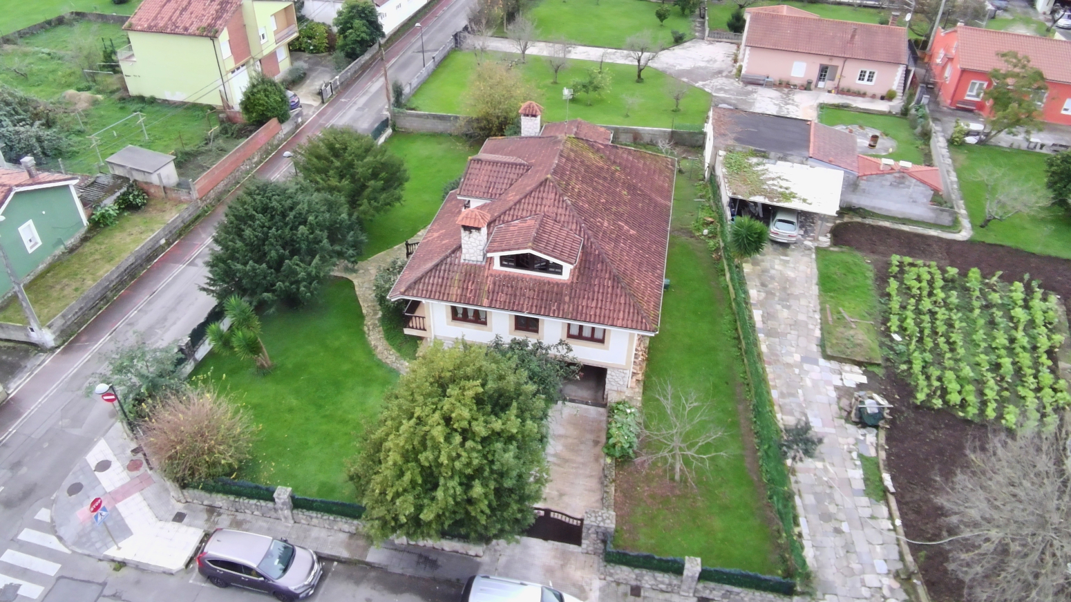 Chalet independiente en Tanos, Torrelavega