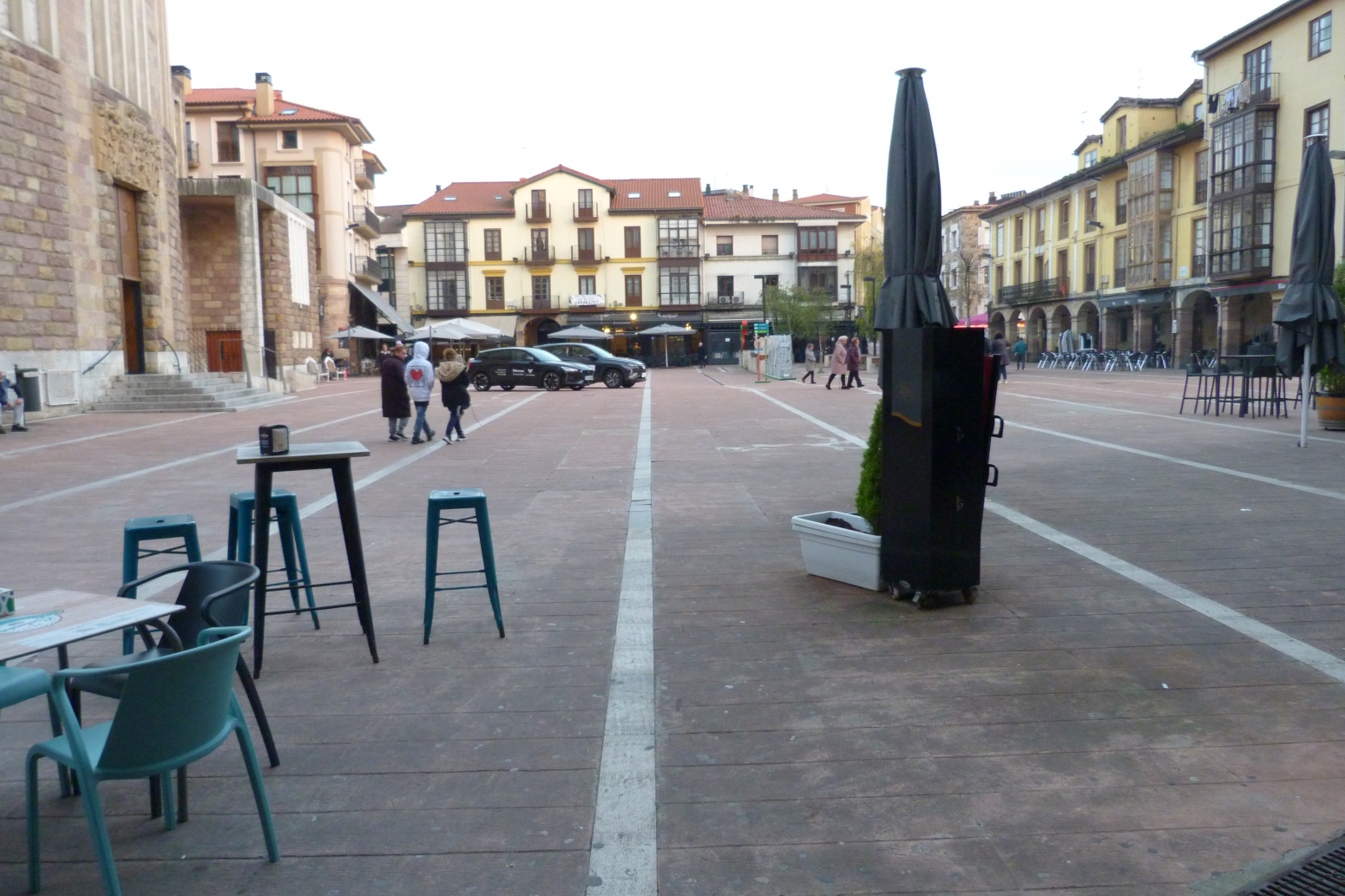 LOCAL COMERCIAL EN TORRELAVEGA (PLAZA ROJA)