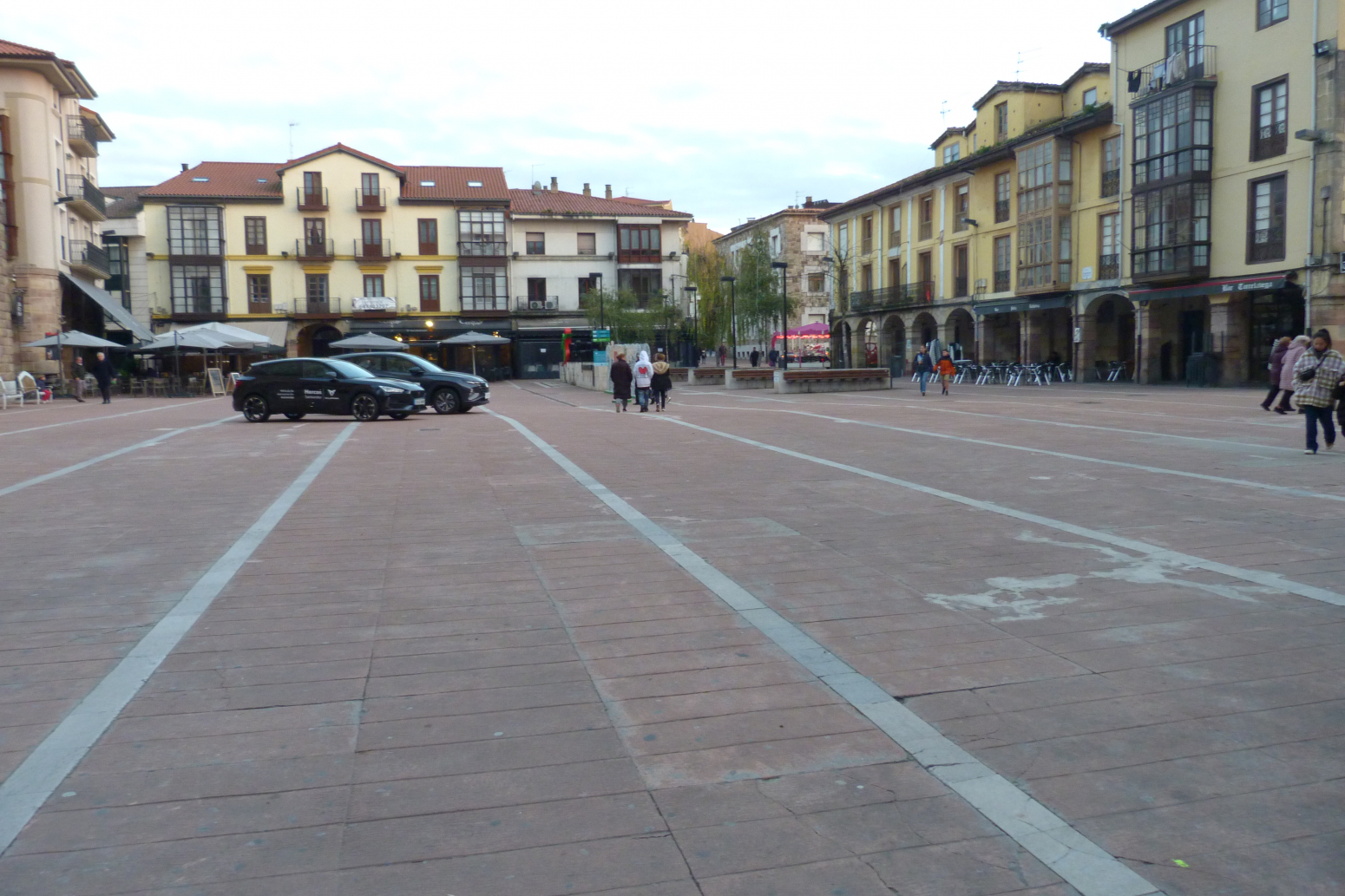 LOCAL COMERCIAL EN TORRELAVEGA (PLAZA ROJA)