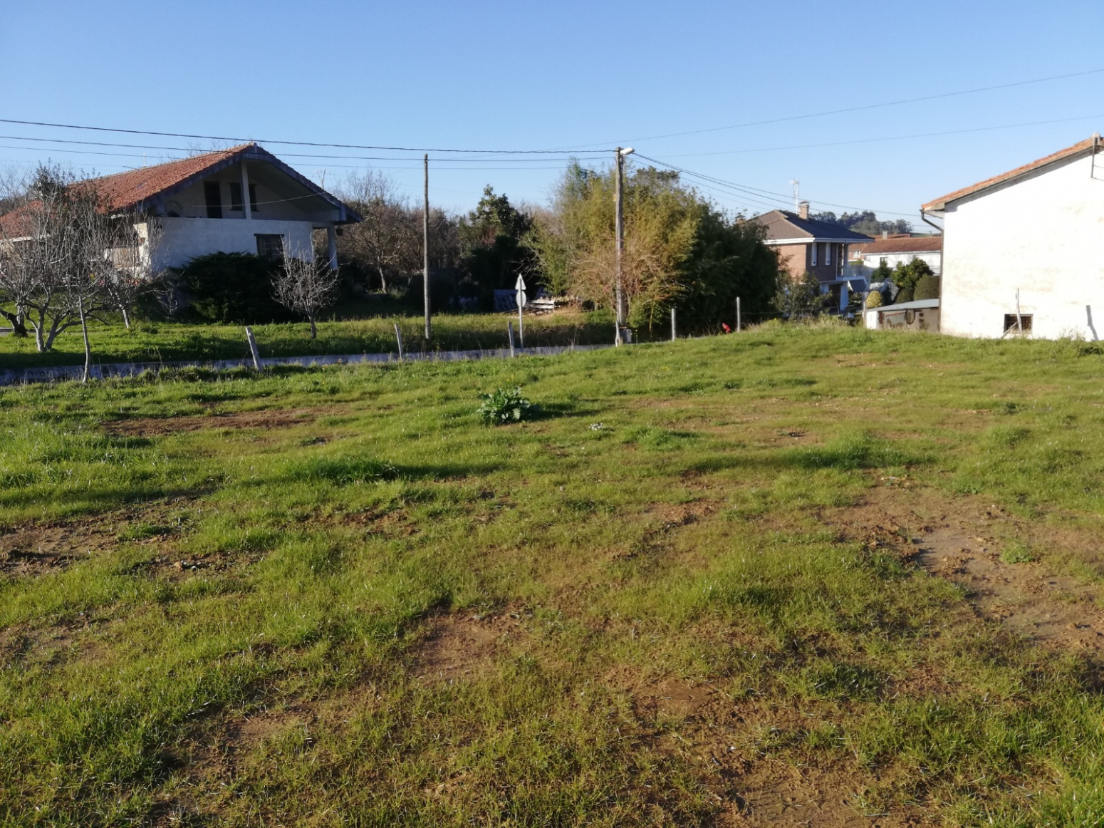 VENTA DE TERRENO URBANO DE 919 m² EN VILLAESCUSA 