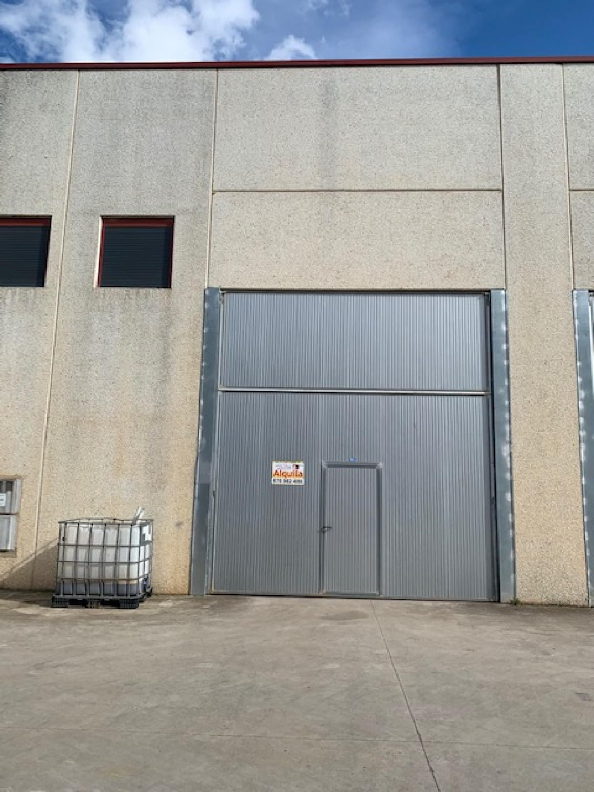 Nave en el polígono de Aguilar de Campoo