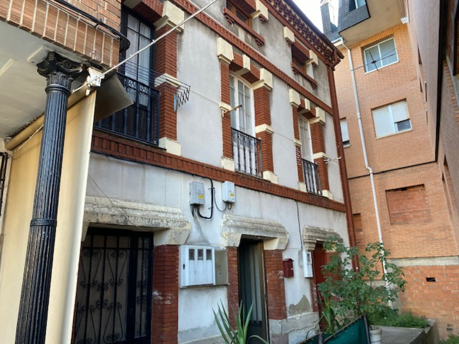 Edificio en Barruelo de Santullán