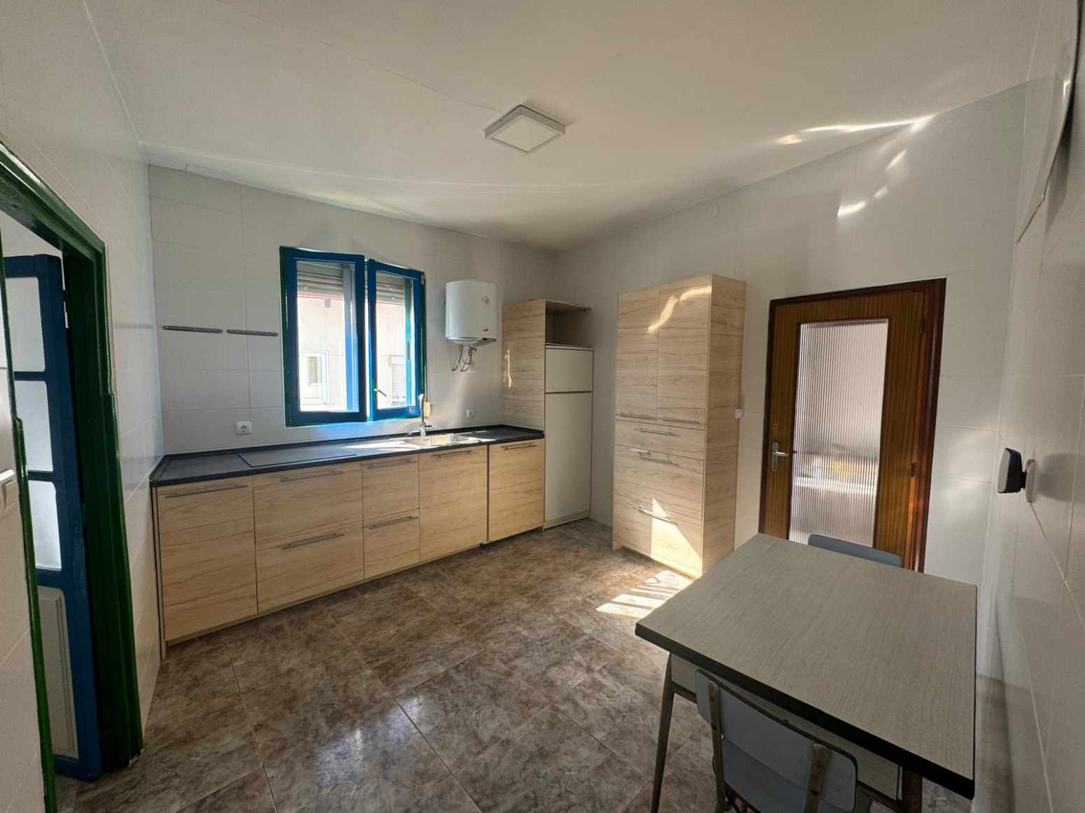 Casa con negocio en Grijota