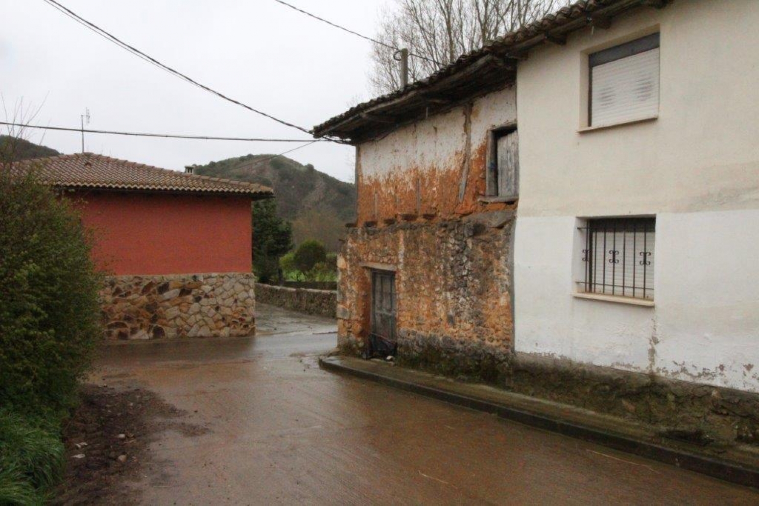 Almacén en Vega de Bur