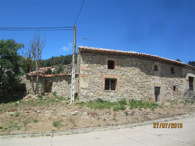 Casa independiente con terreno para reformar