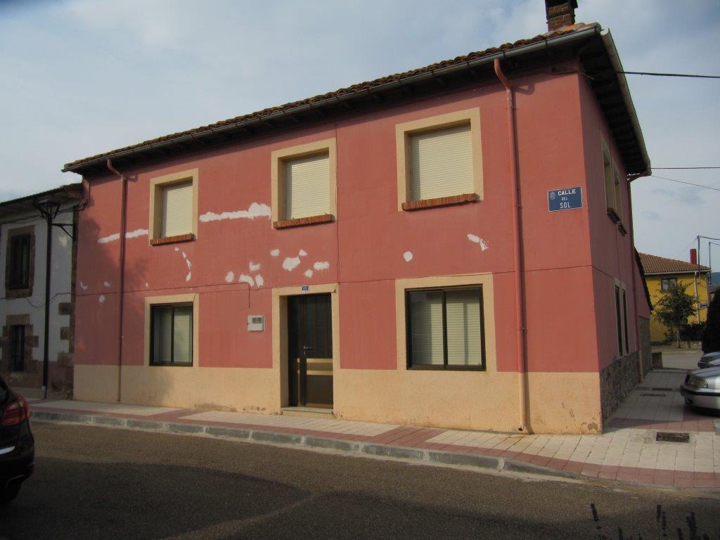 Casa en venta en salinas de pisuerga