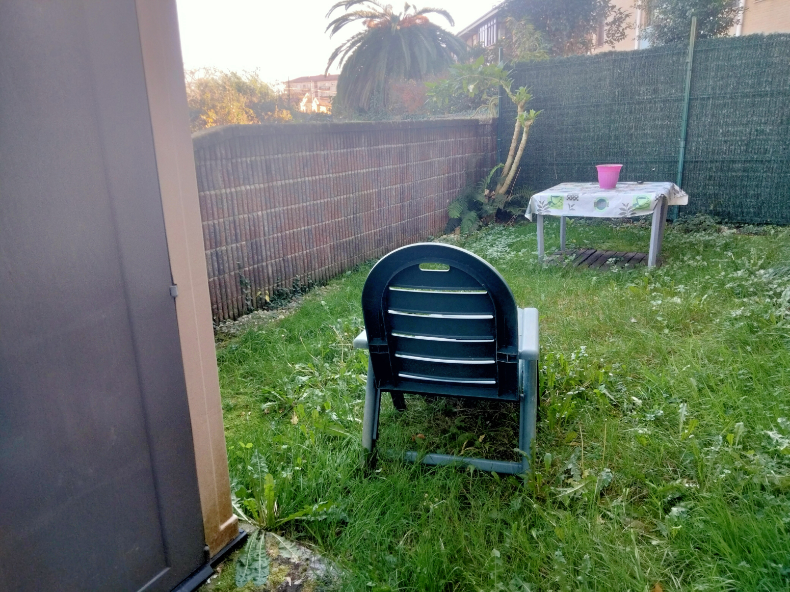 Venta de bajo con jardin en Torrelavega