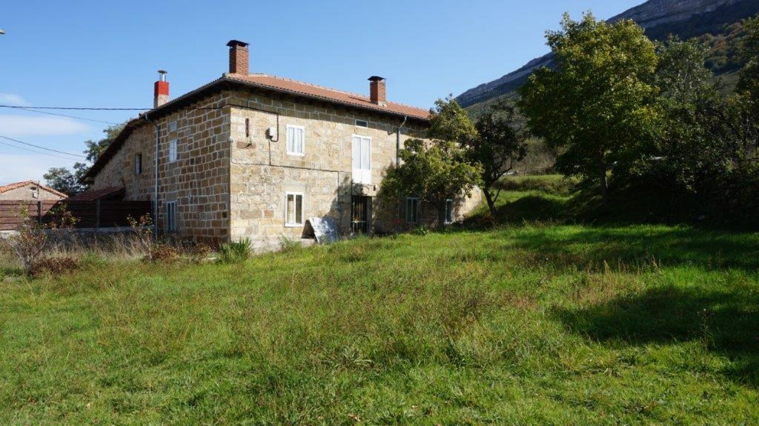 Casa con finca en Valderredible