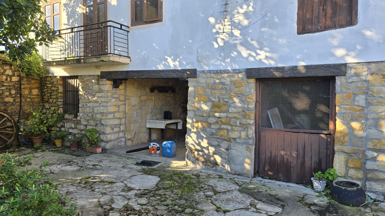 CASA PARA REFORMAR EN YUSO