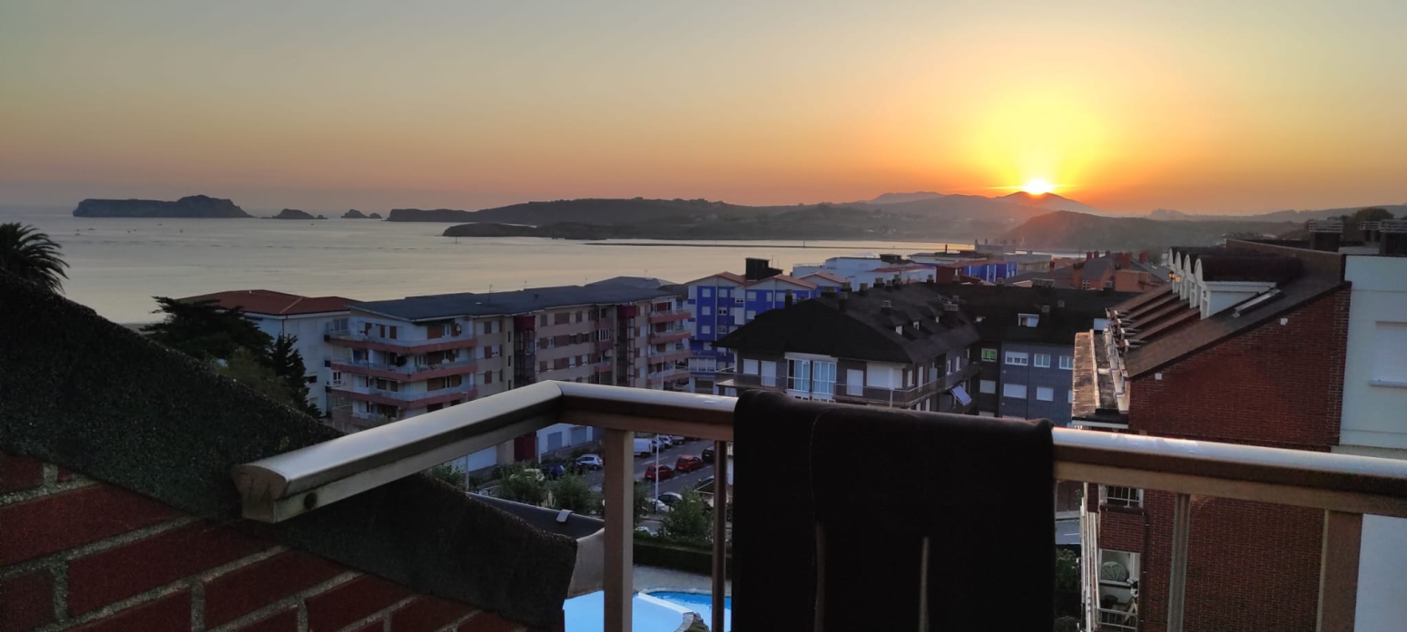 PISO DUPPLEX CON VISTAS AL MAR EN URB.PRIVADA CON PISCINA