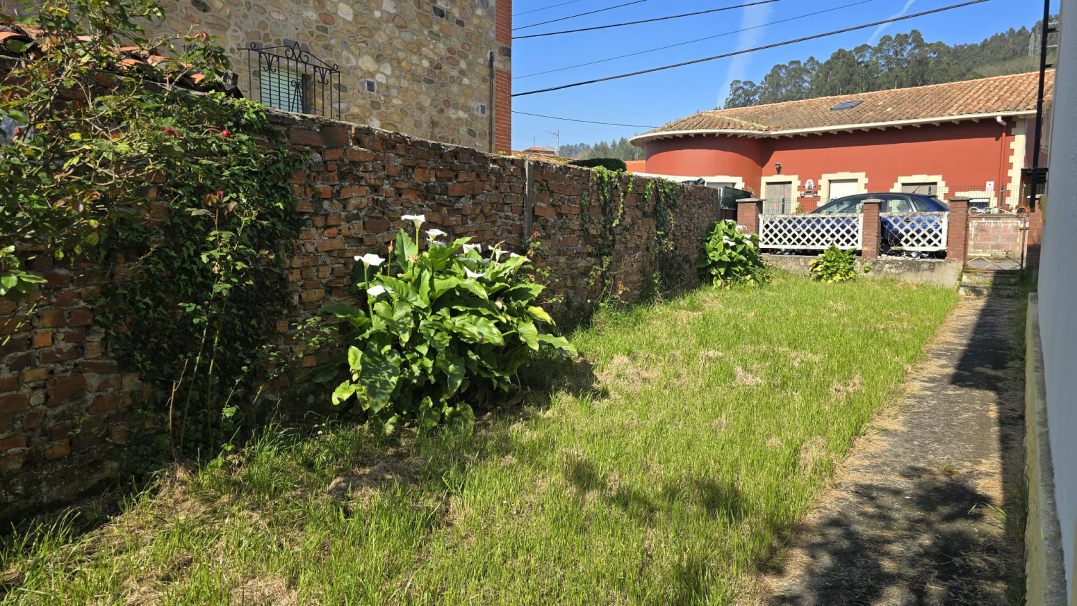 Casa independiente con jardín en Ganzo