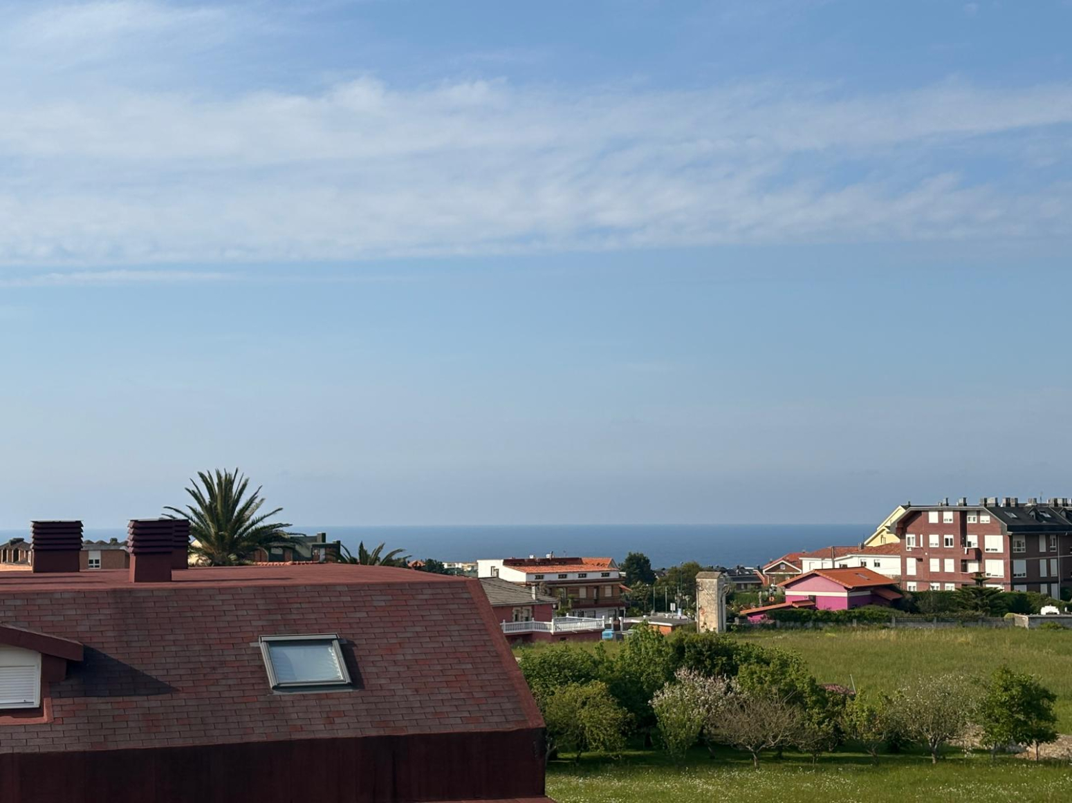ÁTICO EN ZONA SUANCES