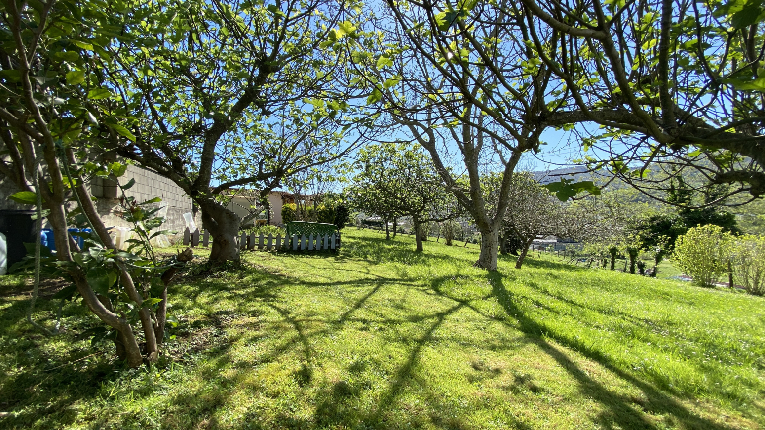 SOLEADA FINCA URBANA EN GUARNIZO-EL ASTILLERO