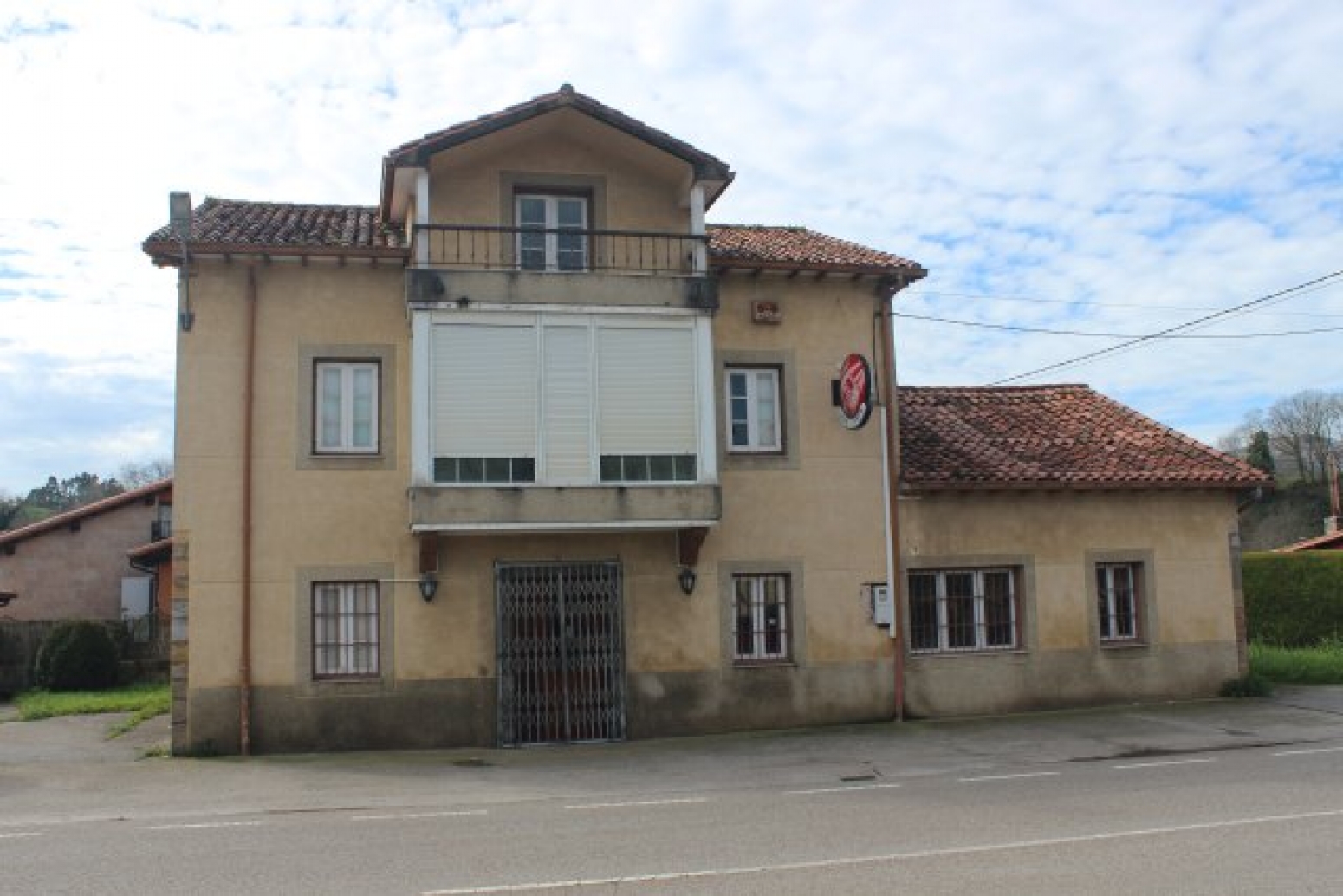 CASA NDEPENDIENTE A REFORMAR EN CECEÑAS-MEDIO CUDEYO