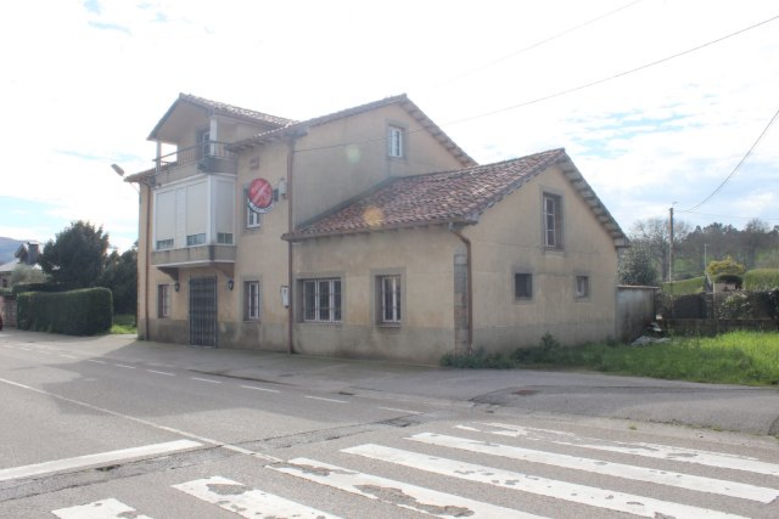 CASA NDEPENDIENTE A REFORMAR EN CECEÑAS-MEDIO CUDEYO