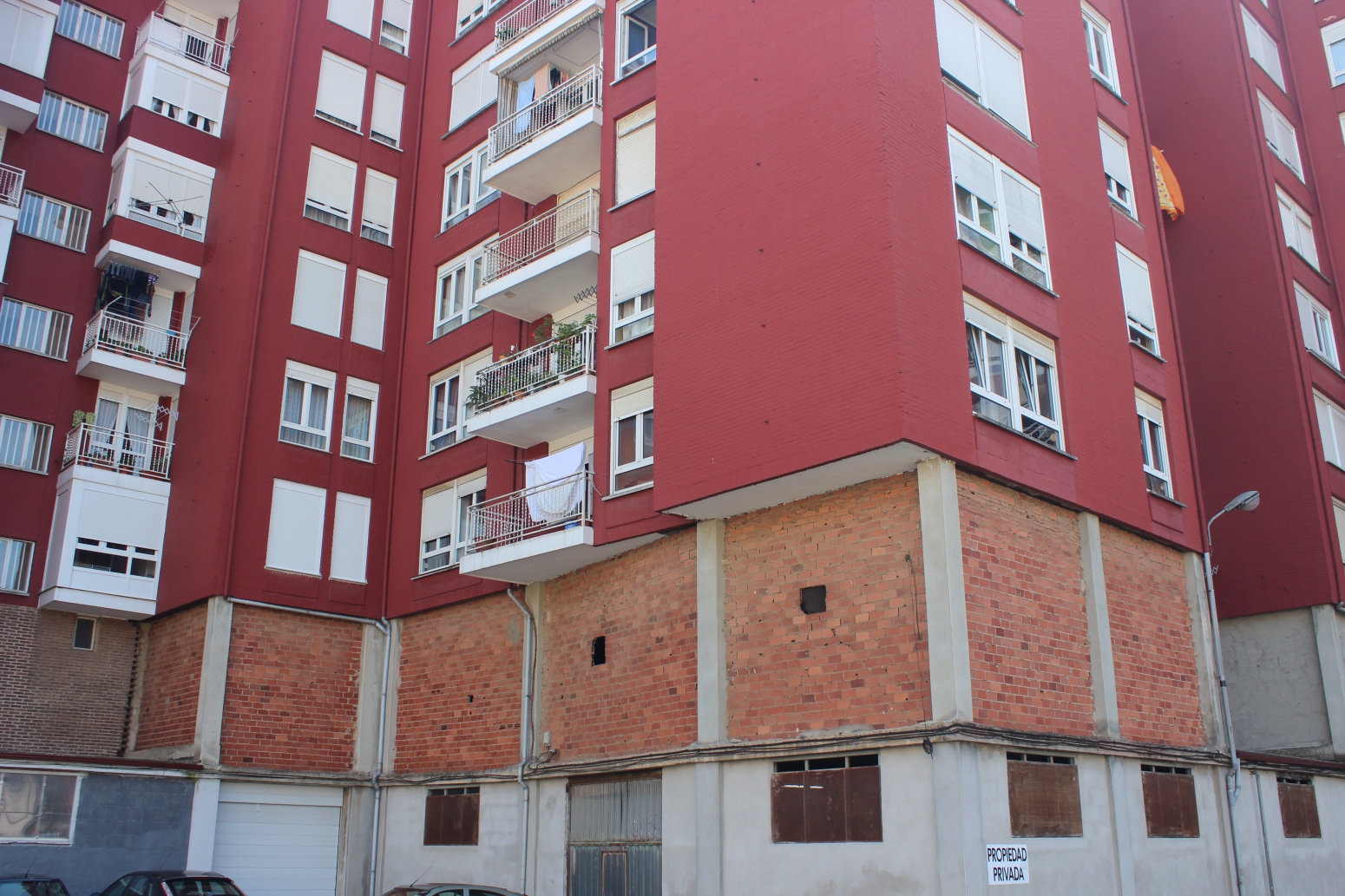 LOCAL EN VENTA EN EL BOSQUE, JUNTO A SOLARES, CANTABRIA