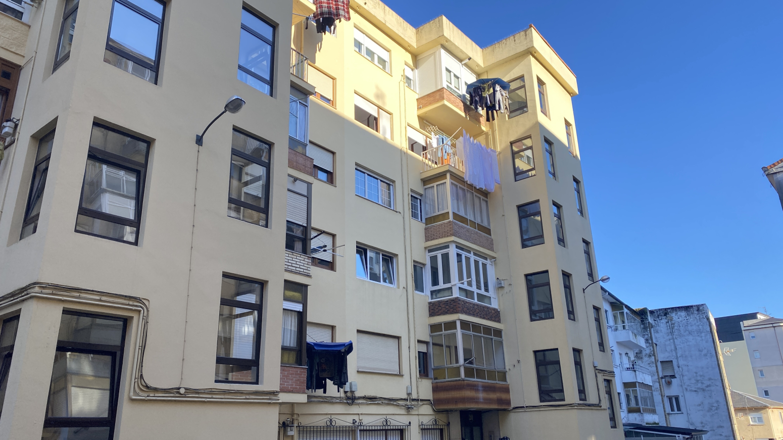 PISO DE 3 HABITACIONES EN SOLARES