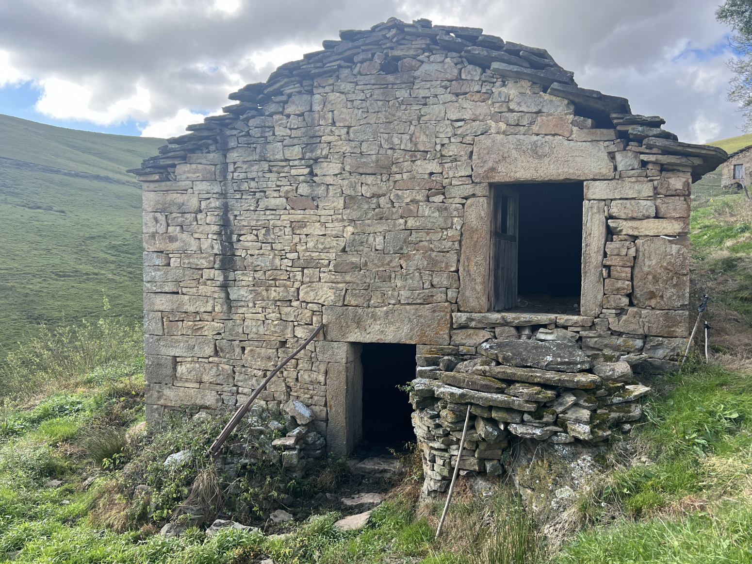CABAÑA PARA REFORMAR EN MIERA, POZOS DE NOJA