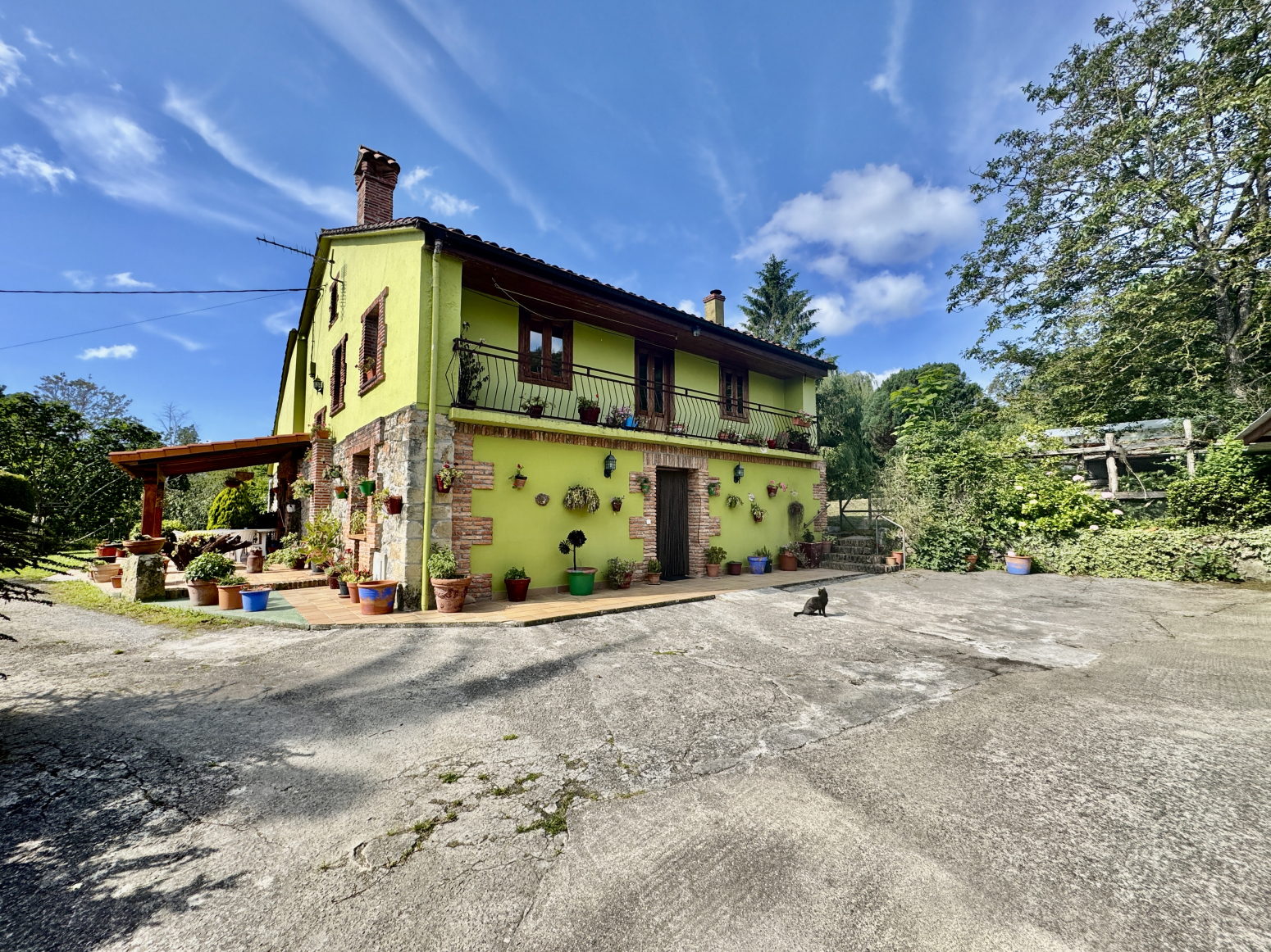 ANERO - CASA INDEPENDIENTE SOBRE 3.000m2 DE PARCELA