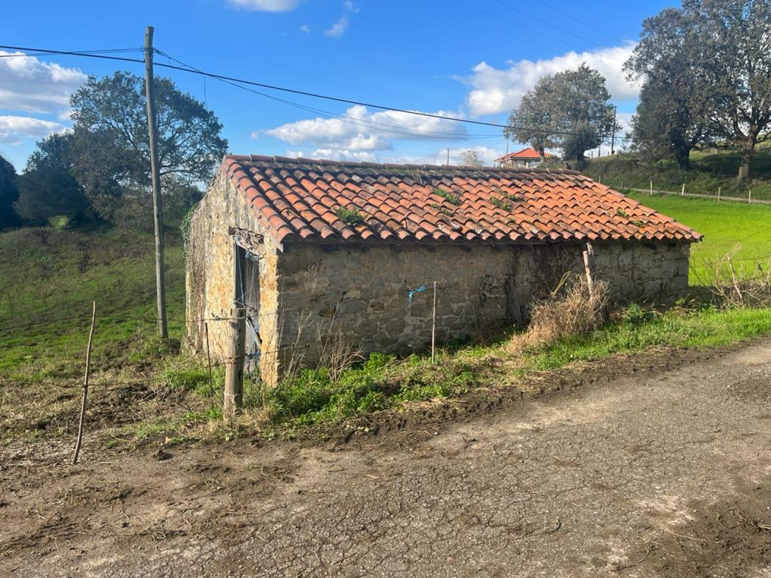 CABAÑA PARA REFORMAR EN VILLANUEVA