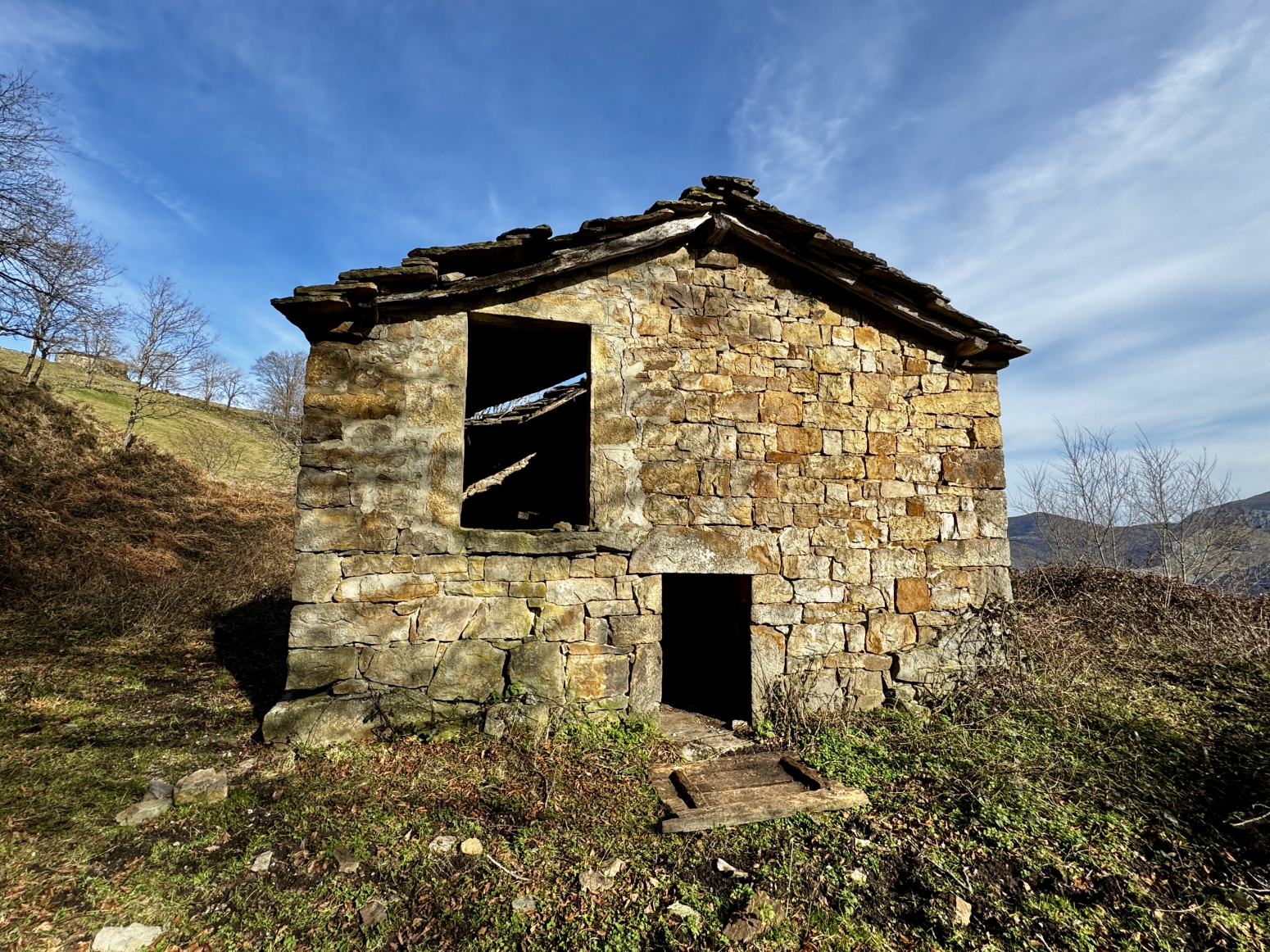 CABAÑA PASIEGA EN SAN ROQUE DE RIOMIERA