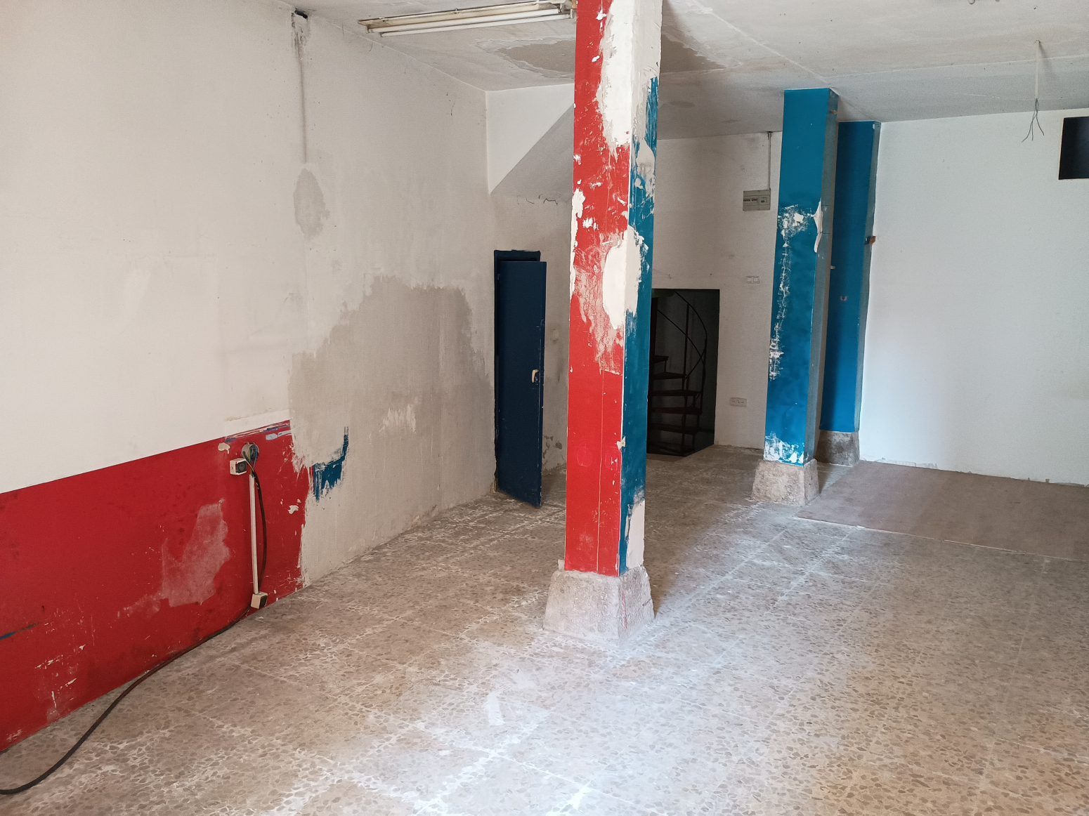 OPORTUNIDAD!!! LOCAL PARA HACER VIVIENDA O COMERCIO