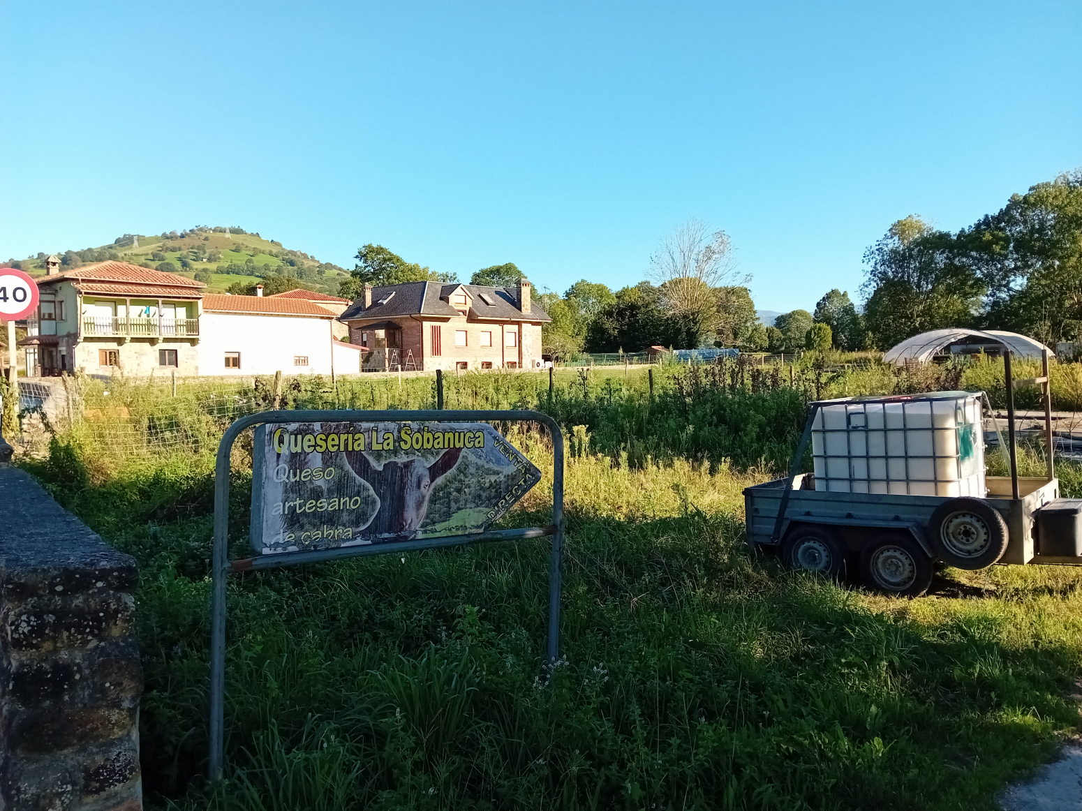 OPORTUNIDAD!! Terreno urbano de 665 m3 con proyecto y cimentos en Saro (Cantabria)