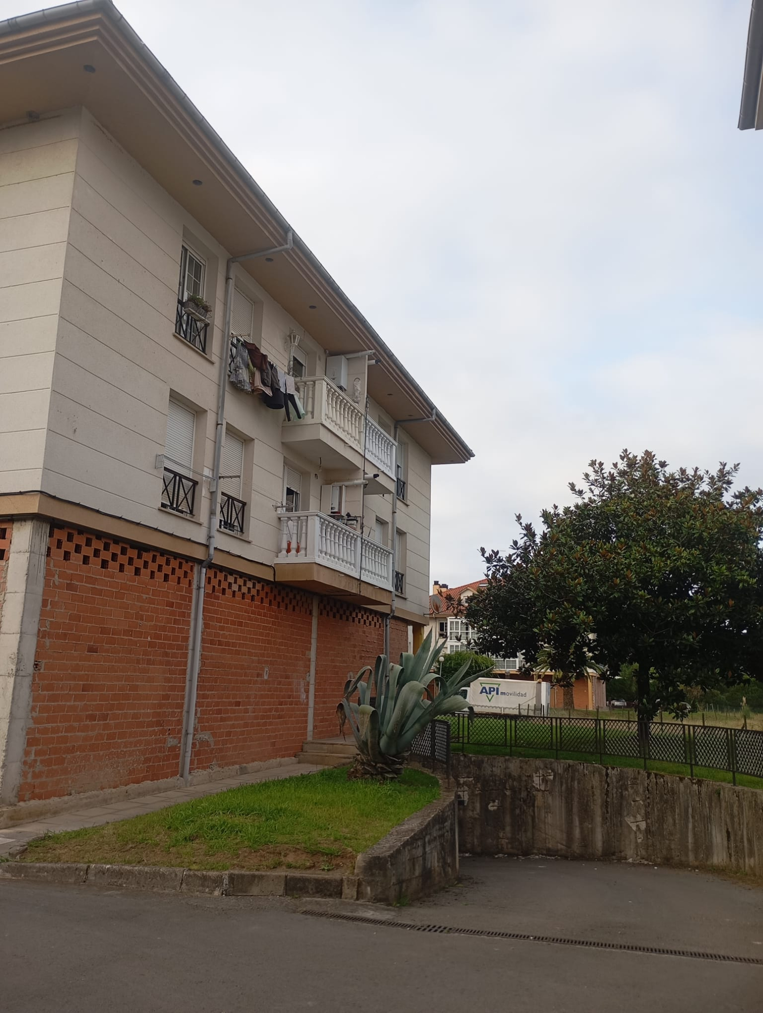 PLAZA DE GARAJE CON TRASTERO EN CABEZON DE LA SAL
