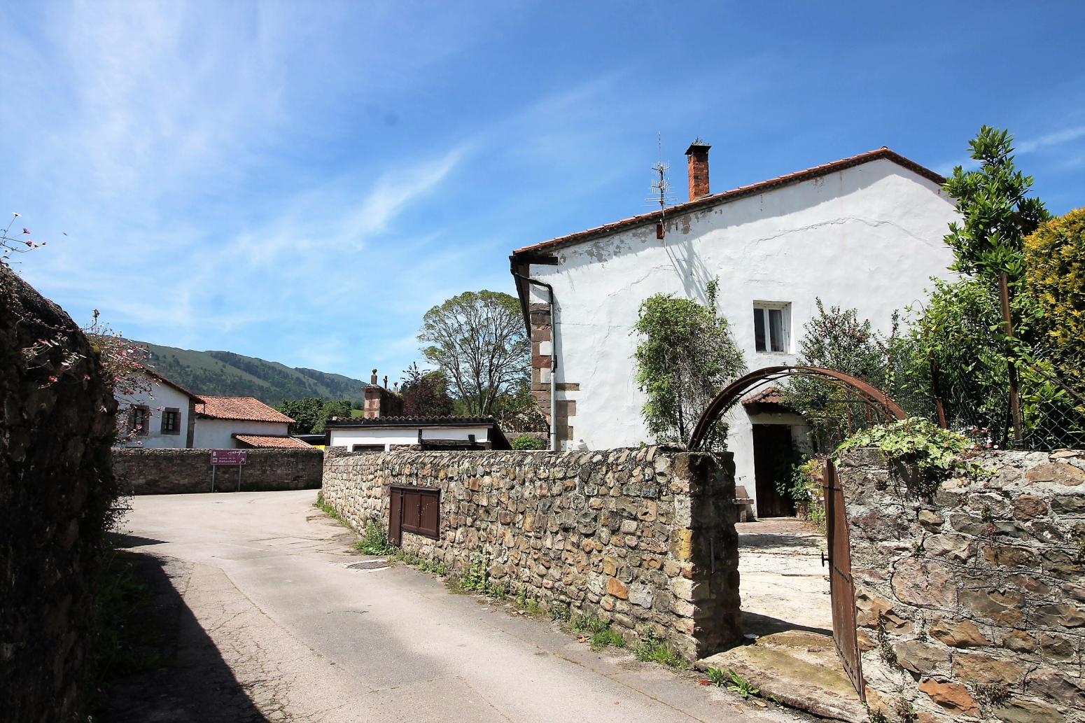 Bonita casa en Carrejo con muchas posibilidades 