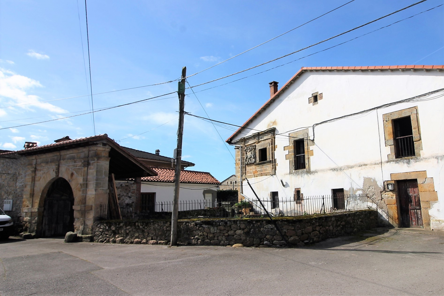 Casona del SXVIII en Casar de Periedo 