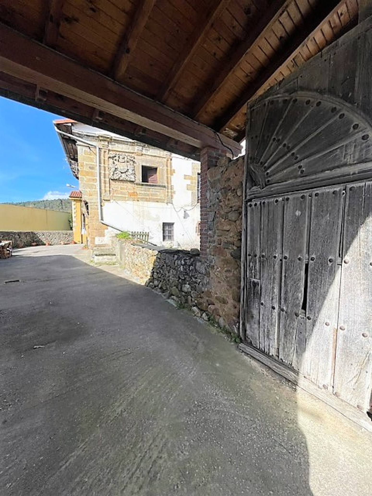 Casona del SXVIII en Casar de Periedo 
