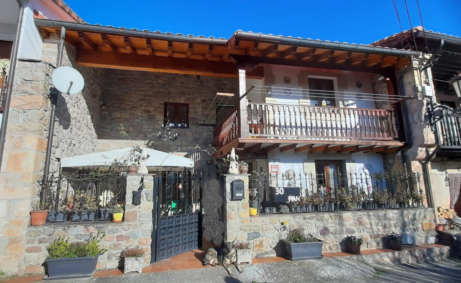 ESPECTACULAR CASONA MONTAÑESA