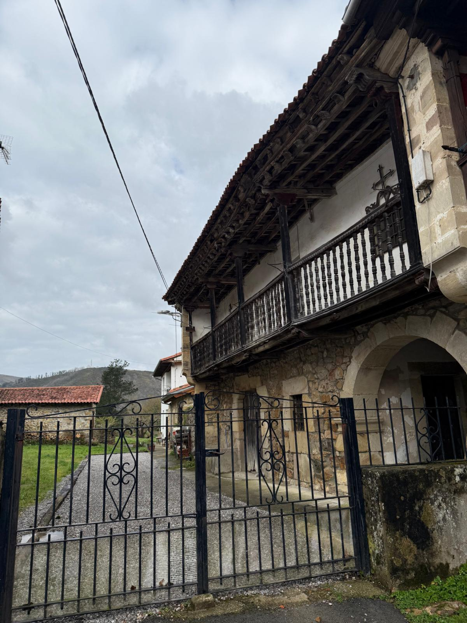 CASA MONTAÑESA EN LAMIÑA CANTABRIA