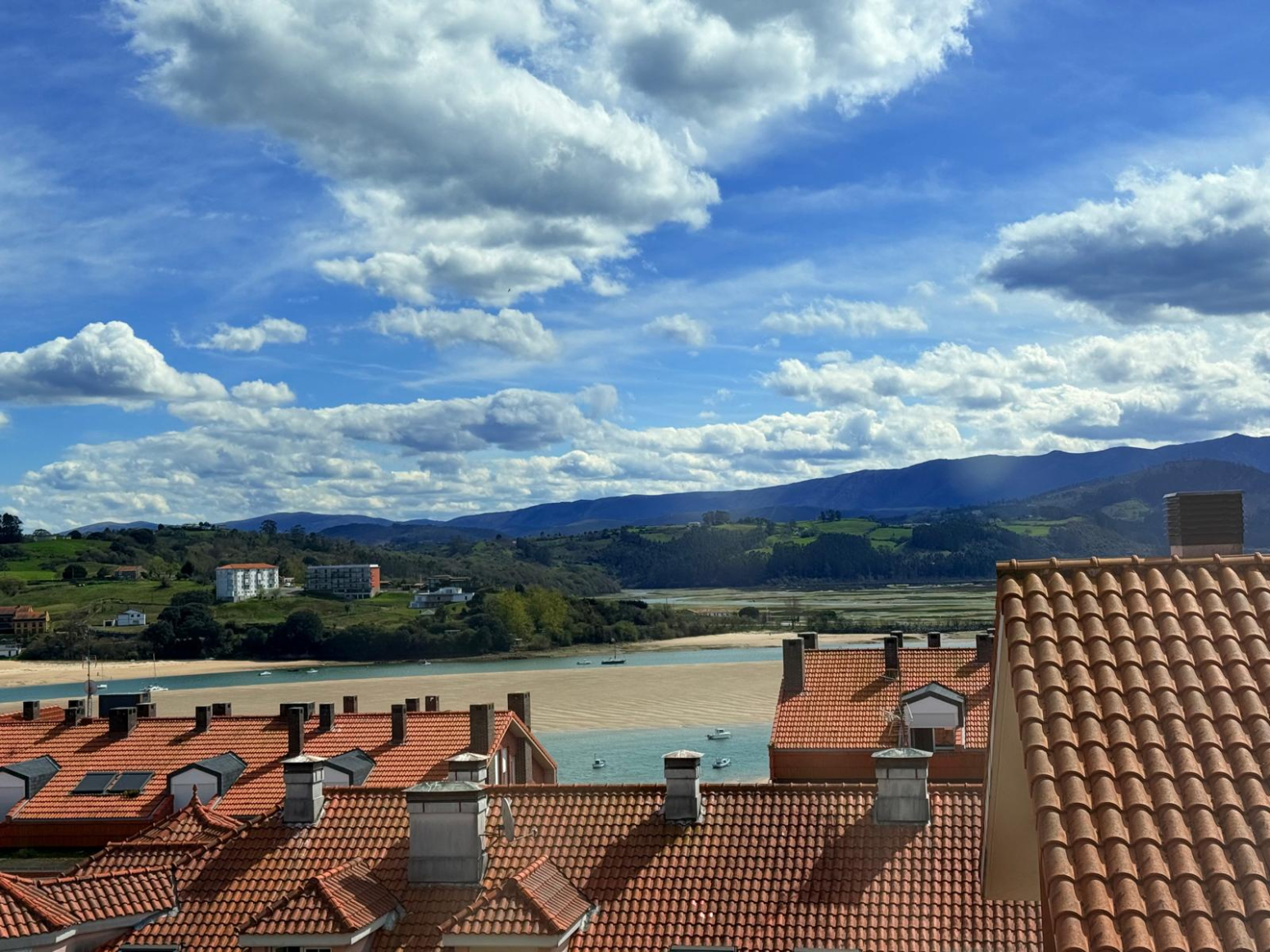 PRECIOSO DUPLEX EN SAN VICENTE DE LA BARQUERA
